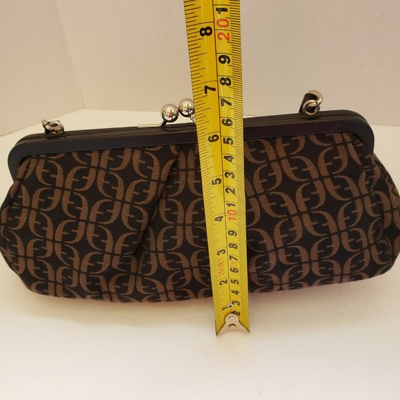 Fossil Initial Handbag with Kiss Lock and Leather Chain Strap - Picture 5 of 11